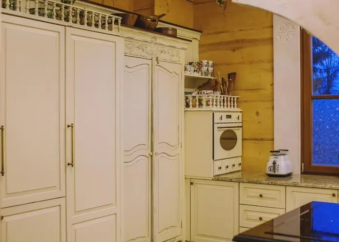 Dworek San Maryno Вилла